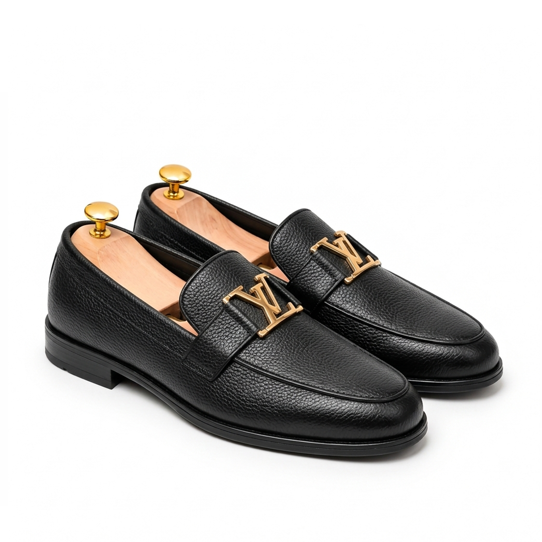 FK-728 – Men's Black Mild Textured Synthetic Leather Slip-On Loafers with Gold Buckle