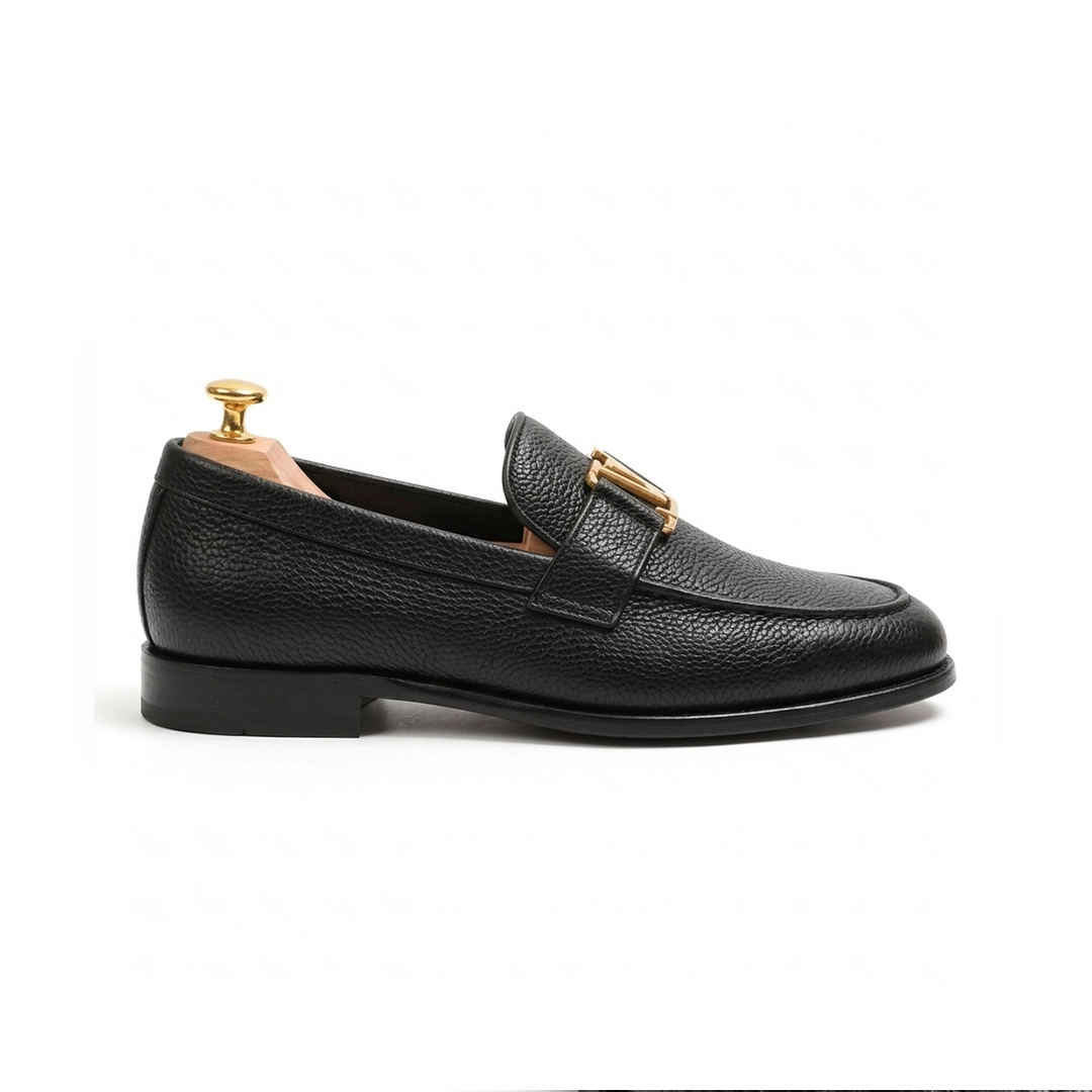FK-728 – Men's Black Mild Textured Synthetic Leather Slip-On Loafers with Gold Buckle